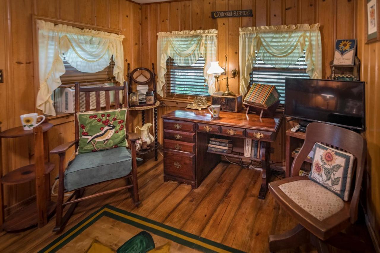 Country Woods Inn Glen Rose Esterno foto